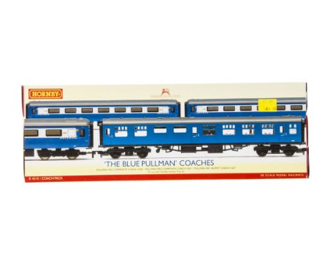 Hornby 00 Gauge R4310 The Blue Pullman Coach Pack, comprising Pullman Composite Mk2 3326 and 3431, Pullman Mk1 Buffet 1657, a