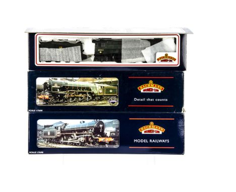 Bachmann 00 Gauge BR Steam Locomotives and Tenders, 31-712 black Class B1 61000 'Springbok', 31955 green Class A4 60013 'Domi