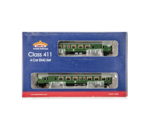Bachmann 00 Gauge 31-426A 4-CEP EMU 7126, in late SR green with yellow warning panels, in original box, E, box G-VG, scuffing