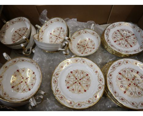 Tuscan ' Richlieu ' pattern part dinner and tea service for eight plus places 