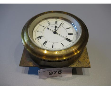 Samuel Yeomans, Coventry, Chester silver cased keyless pocket watch with sweep seconds hand and War Department markings, engr