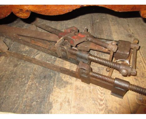 Quantity of tools and sash cramps