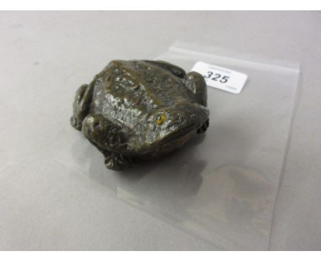 Unusual moulded papier mache snuff box in the form of a toad with glass eyes