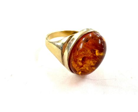 Hallmarked 14ct gold and amber set ring, ring size M, total overall weight 3.5g