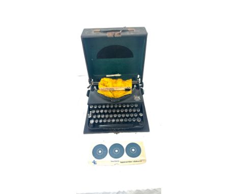 Vintage imperial the good companion portable typewriter etc 