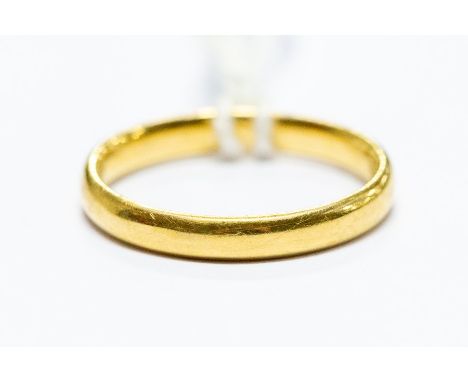 A 22ct gold ring, size M, total gross weight approx. 3gms, in white leather pouch