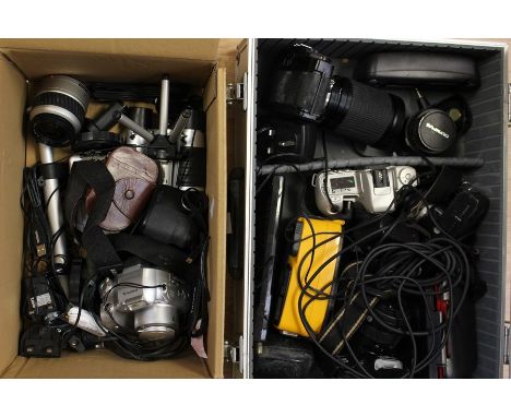 Cased Pentax camera with accessories and smaller modern cameras etc