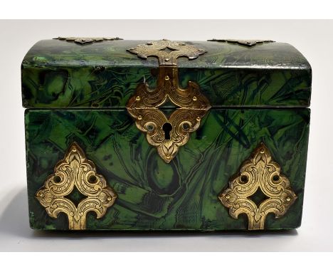 A faux malachite tea caddy, gilt metal fittings. Two internal compartments with original lining. Knobs with stags head decora