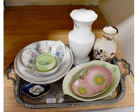 A collection of assorted ceramics to include: Aynsley, Carlton Ware, early Spode painted pin dish, Masons vase, bowls, and ot