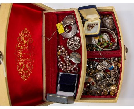 A large collection of jewellery to include a Scottish silver and&nbsp; citrine mounted bracelet with buckle clasp, unmarked, 