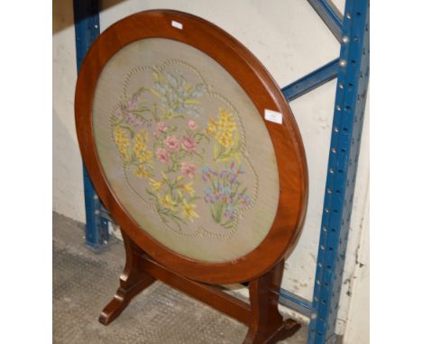 MAHOGANY FOLDING TAPESTRY FIRE SCREEN    