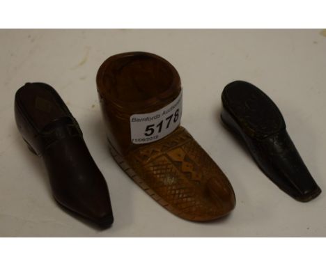 A 19th century novelty rosewood snuff box, as a shoe, the hinged cover with an inset brass kite-shaped lozenge, 9.5cm long, c