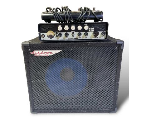 Ashdown Rootmaster MAG 220 amplifier - China, serial 2013120353. Original gigbag. Ashdown FA Series 4 -WAY Footswitch - Falle