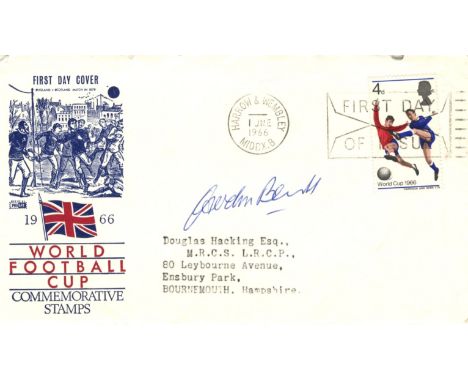 ENGLAND FOOTBALL: Selection of signed album pages, cards, signed First Day Covers (3) etc., by various members of the England