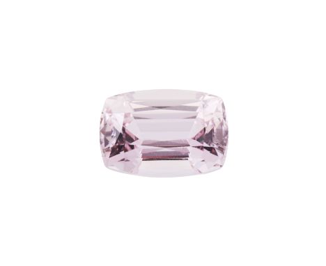 Kunzit von ca. 14,2 ct im Treppenschliff (17 x 12 x 9 mm), augenrein, Facettenkanten leicht berieben, WBW: ca. 20 €/ct. Alle 