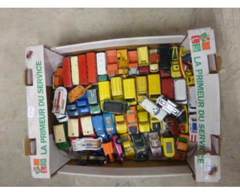 Tray of approximately 55 play worn die cast vehicles including Corgi, Matchbox etc