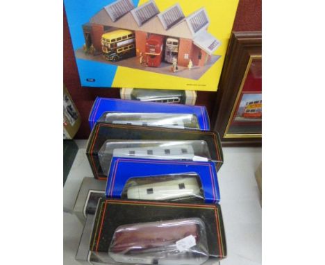 Ten boxed 1:76 EFE commercial vehicles including 27701 AEC STL (no roof box) London Transport, 23316 AEC RF Class Bus Greenli
