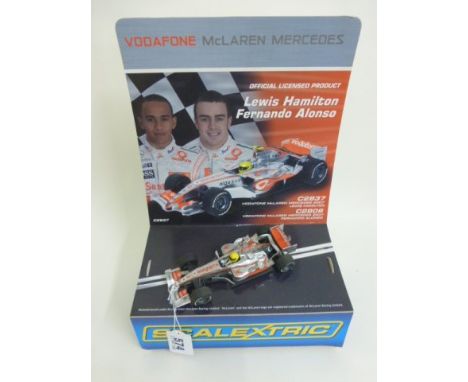 Scalextric sholp display stand for Vodafone McLaren Mercedes C2837/C2808 Lewis Hamilton & Fernando Alonso with slot car (stan