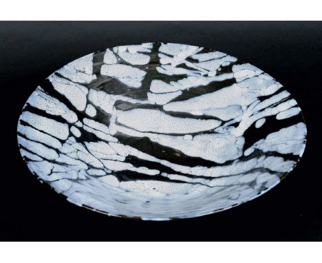 JAMES TOWER - STUDIO POTTERY BOWL a large bowl, the interior with an interesting mottled white and black glazed design. The e