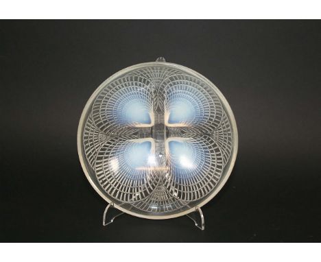 LALIQUE BOWL in the Coquilles design, marked R Lalique, France, No 3202. 7ins (18cms) diameter