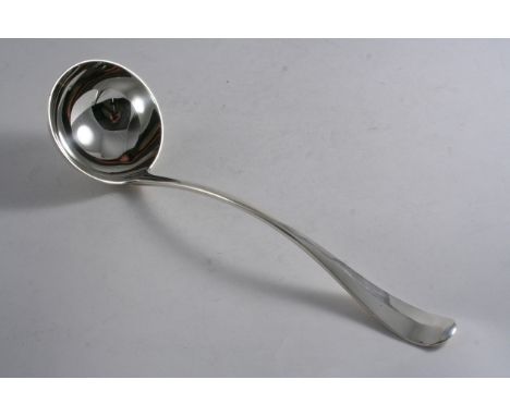 A LATE VICTORIAN HANOVERIAN PATTERN SOUP LADLE with a plain moulded rattail, by G. Jackson & D. Fullerton, London 1901;  12.8
