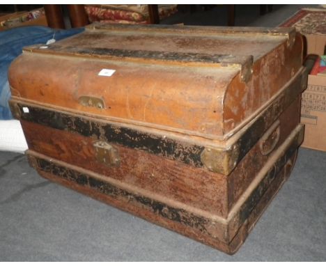 A VICTORIAN PAINTED TIN TRUNK