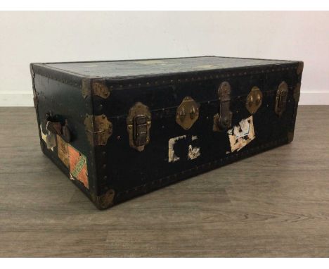 EARLY 20TH CENTURY CABIN TRUNK,91cm wide