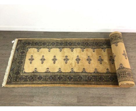 BOKHARA RUNNER,380cm x 83cm