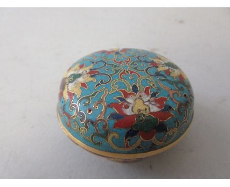 Small Chinese cloisonne pot and cover having floral decoration on a sky blue ground with character mark to underside, 1.25ins
