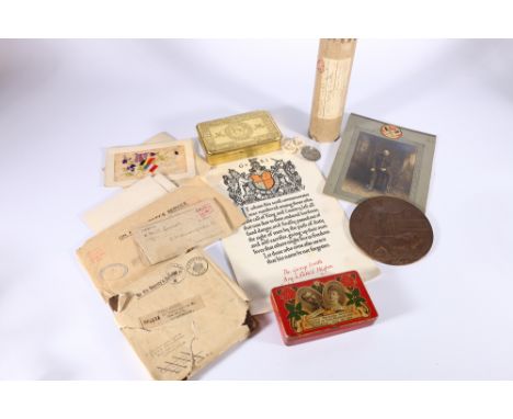 WWI death plaque or dead man's penny for George Smith of Argyll and Sutherland Highlanders in issue envelope addressed to Mrs