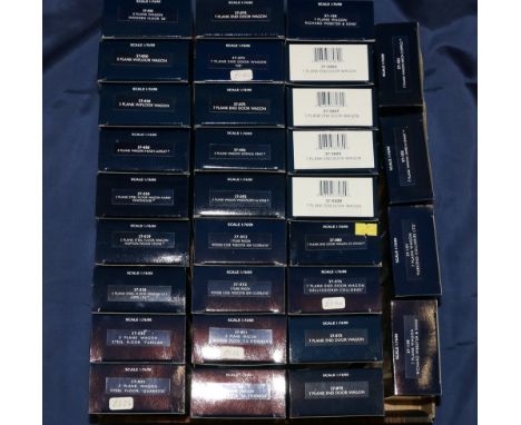 Bachmann Branchline OO gauge model railways rolling stock plank wagons including 37-025, 37-026, 37-028, 37-029, 37-030, 37-0