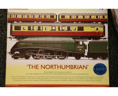 Hornby OO gauge model railways train pack R2435 The Northumbrian with 4-6-2 Andrew K McCosh tender locomotive 60003 BR green 