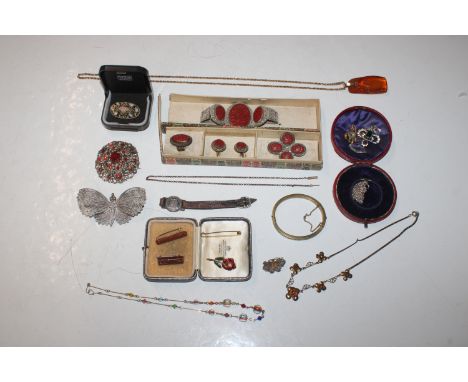 A box of various jewellery to include cinnabar type bracelet, brooch, ring and earrings; various other vintage brooches and o