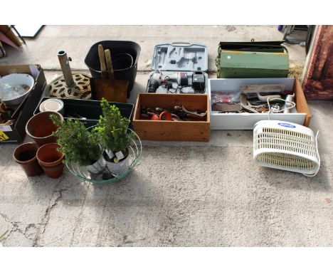 A LARGE ASSORTMENT OF ITEMS TO INCLUDE TOOLS, PLANT POTS AND A PARASOL BASE ETC 