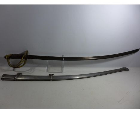 A REPLICA U.S.A CAVALRY SWORD AND SCABBARD, 86CM BLADE STAMPED U.U.ADK 1862, LENGTH 106CM 