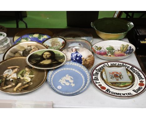 A COLLECTION OF 13 CABINET PLATES PLUS A LARGE ALFRED MEAKIN AND WREN BOWLS 