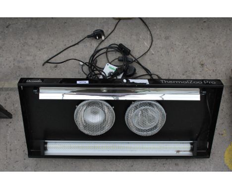 A ARCADIA THERMALZOO PRO HEATER/LIGHT 