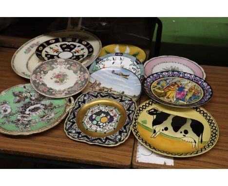 ACOLLECTION OF VINTAGE PLATES TO INCLUDE A LARGE 'INDIAN TREE' PLATTER, WEDGWOOD, ROYAL WORCESTER, ETC 