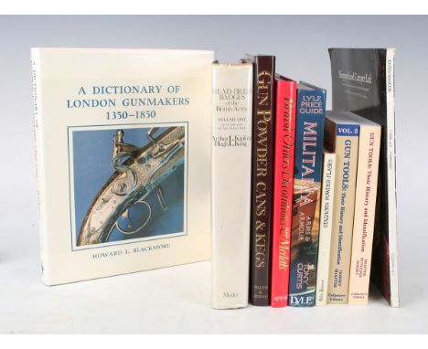 MILITARY. - Howard L. BLACKMORE. A Dictionary of London Gunmakers 1350-1850. Oxford: Phaidon Christie's Ltd., 1986. First edi
