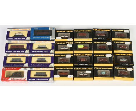 Dapol &amp; Graham Farish N Gauge. Mixed group of wagons. To include Dapol NB-027 "United Dairies" 6 wheel tank, Graham Faris