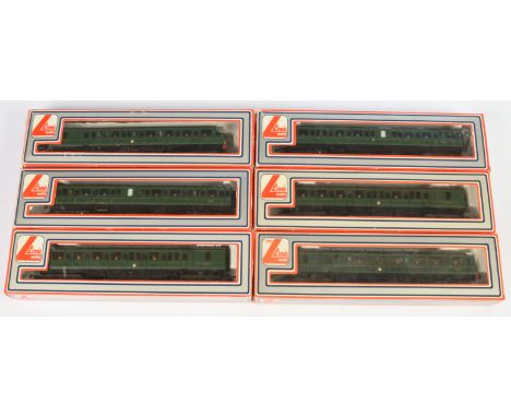 Lima OO Gauge pair of BR 3-Car DMU's. Please note some boxes are not correct. Conditions are Excellent to Near Mint in Good t