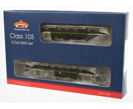Bachmann OO 31-326 2-car BR green Class 105 DMU with Speed Whiskers. Conditions: Near Mint to Mint in Good Plus to Excellent 