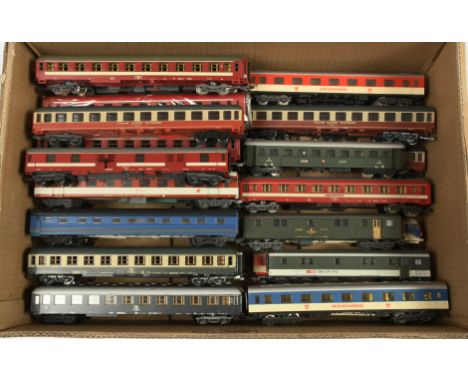 Mainly Lima Ho unboxed European Coaches. To include FS Corridor 18-98 500-1, Trans Europ Express 88-80 107-0, plus others, so