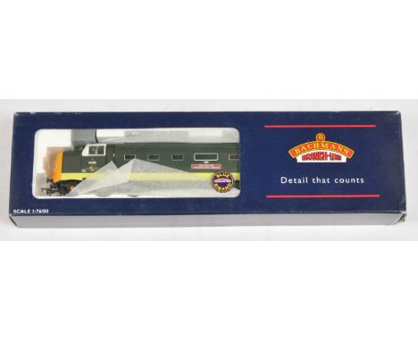 Bachmann OO 32-525A Class 55 Deltic 55002 'The Kings Own Yorkshire Light infantry BR Green - Conditions Appears Excellent Plu