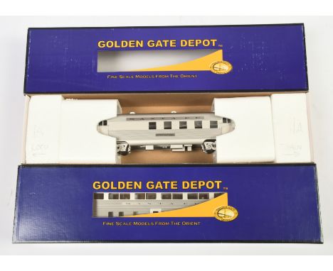 Golden Gate Depot. O Gauge Pair of 2-Rail Santa Fe Coaches. Comprising "United States Mail Railway Post Office" &amp; 532 Ste