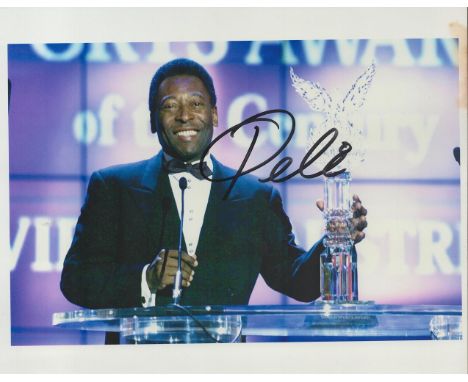 Football Pele signed 10x8 colour photo. Edson Arantes do Nascimento, is a Brazilian former professional footballer who played