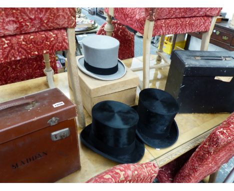 THREE VINTAGE TOP HATS. 