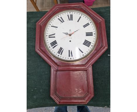 A MODERN GENERAL POST OFFICE MARKED WALL CLOCK, WITH PAINTED DIAL BEARING THE CYPHER OF ELIZABETH II AND "GPO", THE CASE WITH