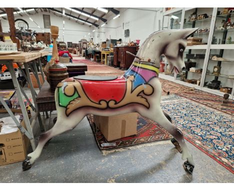 A VINTAGE FAIRGROUND CAROUSEL HORSE IN POLYCHROME COLOUR-WAY WITH METAL MOUNTS AND HANDLE 98CM HIGH