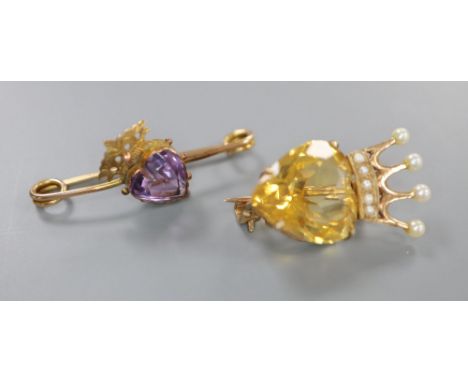 A late Victorian 9ct gold, heart shaped citrine and seed pearl set coronet brooch, 25mm and an amethyst set bar brooch, gross